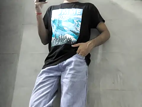 Lustyluckyy online show from October 2025 04:13:01 PM