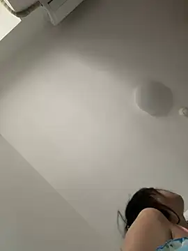 jinj-a online show from February 2025 04:04:01 AM