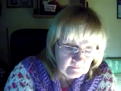 Snapshot of Violet5364 chatting on February 2025 07:13:01 PM Violet5364 online show from February 2025 07:13:01 PM