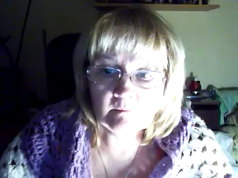 Snapshot of Violet5364 chatting on February 2025 09:25:02 PM Violet5364 online show from February 2025 09:25:02 PM
