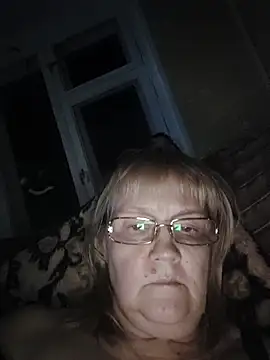 Violet5364 online show from April 2026 09:01:01 PM