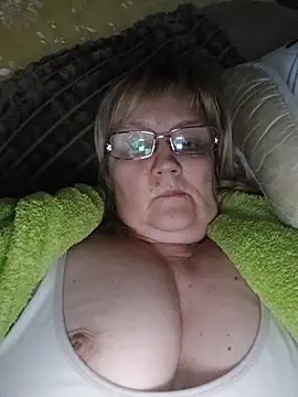 Violet5364 online show from April 2026 08:58:02 PM