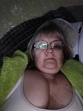 Violet5364 online show from April 2026 08:57:02 PM