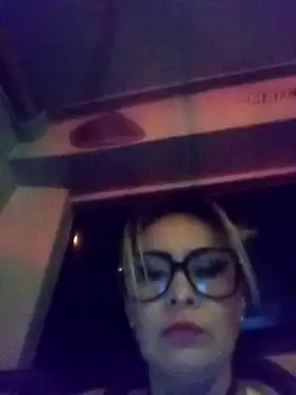 CandieGilson   online show from September 2025 10:37:01 AM