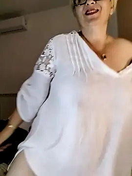 Snapshot of Pumabionda chatting on November 2025 10:09:02 PM Pumabionda online show from November 2025 10:09:02 PM