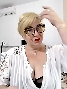 Snapshot of Pumabionda chatting on December 2025 11:11:01 PM Pumabionda online show from December 2025 11:11:01 PM