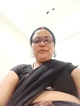 Kiyara8 online show from March 2025 01:05:02 PM