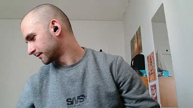 OskarBreno online show from May 2026 10:55:01 AM