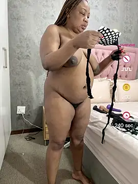 VixenRoyaleX online show from June 2026 02:02:02 AM
