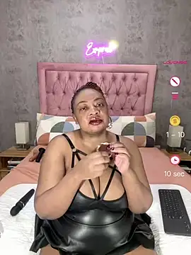 VixenRoyaleX online show from June 2026 02:25:02 AM