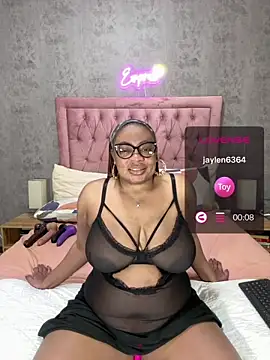 VixenRoyaleX online show from July 2026 02:04:01 AM