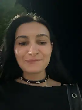 lunalovelee online show from September 2025 03:11:02 PM