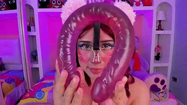 Snapshot of miss___megan chatting on May 2026 09:47:01 AM miss megan online show from May 2026 09:47:01 AM