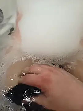 flo000031 online show from February 2026 12:24:02 PM