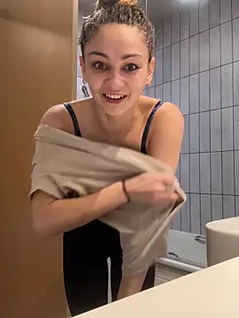 skyemorgan01 online show from November 2025 11:54:01 AM