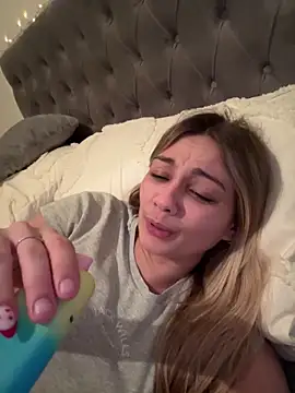 skyemorgan01 online show from March 2026 12:06:02 AM