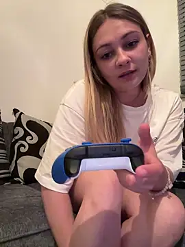 skyemorgan01 online show from May 2026 11:20:01 PM