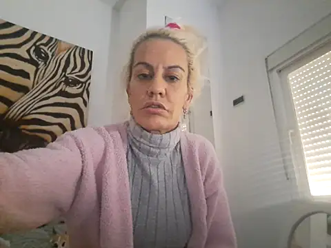 Snapshot of sujaila chatting on February 2025 04:05:01 PM sujaila online show from February 2025 04:05:01 PM