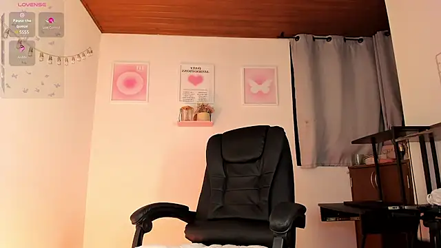 Amygoddess online show from March 2025 05:16:01 AM