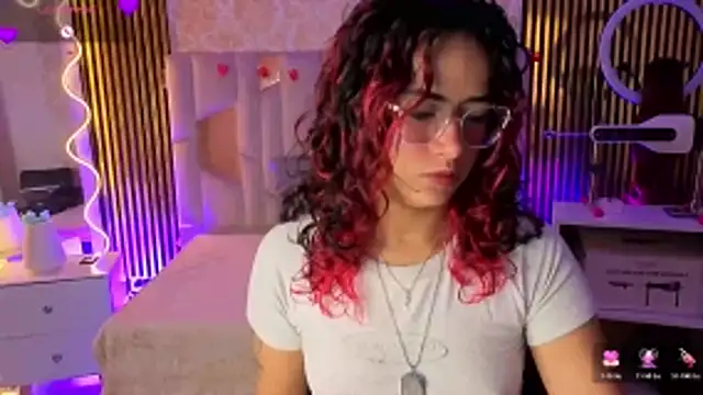 kristen tay online show from March 2026 03:33:01 AM