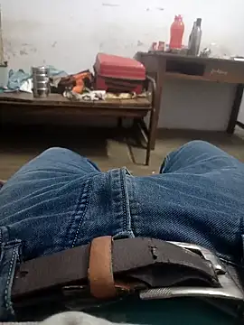 boyyouwant33 online show from February 2025 03:03:01 PM