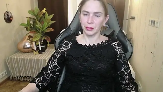 TessaDaybreak online show from February 2025 04:53:02 PM