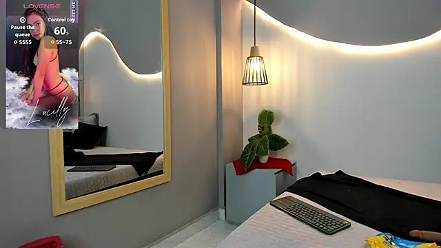 lucelly 15 online show from September 2025 11:54:02 AM