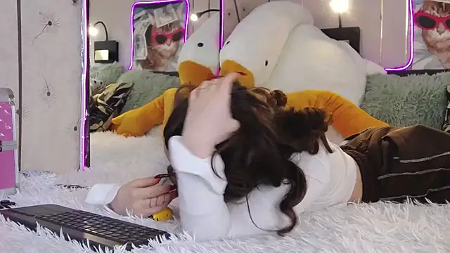 -Amora online show from March 2025 11:10:02 AM