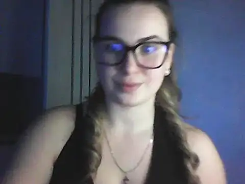 Snapshot of GoddessTenderness chatting on February 2025 10:14:02 PM GoddessTenderness online show from February 2025 10:14:02 PM