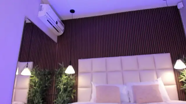 MelanieHillss online show from March 2026 04:17:02 AM