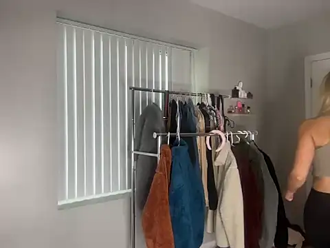 meggsworld online show from October 2025 02:19:01 PM