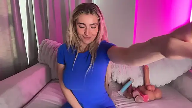 meggsworld online show from July 2026 01:26:01 PM