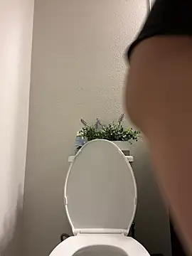 youngbusy online show from February 2025 09:09:01 PM