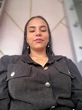 Snapshot of Naatalia chatting on October 2025 05:21:02 PM Naatalia online show from October 2025 05:21:02 PM