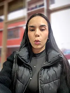 Snapshot of Naatalia chatting on October 2025 09:48:01 PM Naatalia online show from October 2025 09:48:01 PM