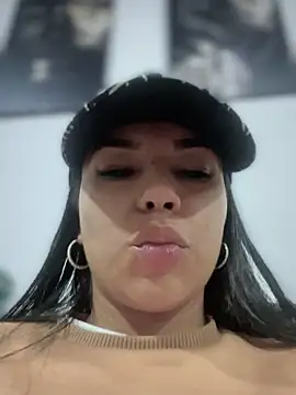 Snapshot of Naatalia chatting on November 2025 10:53:02 PM Naatalia online show from November 2025 10:53:02 PM