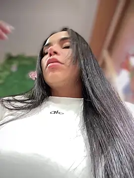 Snapshot of Naatalia chatting on November 2025 09:47:01 PM Naatalia online show from November 2025 09:47:01 PM