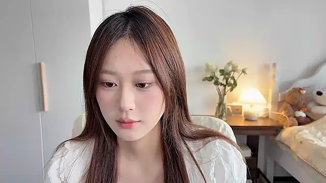 Cassie-20 online show from May 2026 04:43:01 AM