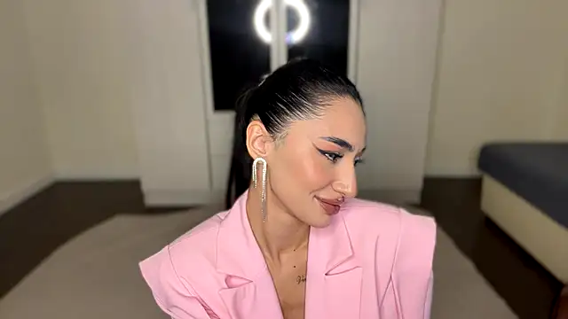 Snapshot of alissadreams chatting on October 2025 06:17:02 PM alissadreams online show from October 2025 06:17:02 PM