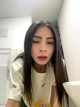 Snapshot of candycami19 chatting on October 2025 06:13:02 AM candycami19 online show from October 2025 06:13:02 AM