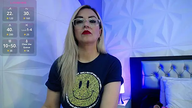 Azaahara  online show from February 2026 03:18:01 AM