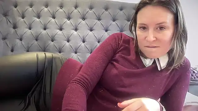 eatmypie69 online show from December 2025 11:03:02 AM