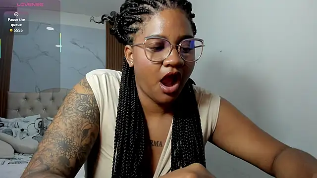 ZahraRose online show from April 2026 02:51:02 AM