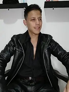 Snapshot of Mr-Eros-Master chatting on February 2025 03:01:02 AM Mr-Eros-Master online show from February 2025 03:01:02 AM