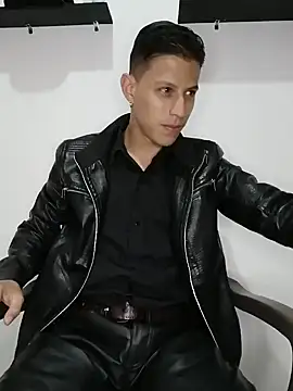 Snapshot of Mr-Eros-Master chatting on February 2025 09:11:02 PM Mr-Eros-Master online show from February 2025 09:11:02 PM