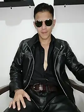 Snapshot of Mr-Eros-Master chatting on February 2025 11:35:02 AM Mr-Eros-Master online show from February 2025 11:35:02 AM