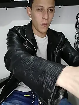 Snapshot of Mr-Eros-Master chatting on March 2025 03:35:01 AM Mr-Eros-Master online show from March 2025 03:35:01 AM