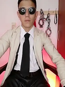 Snapshot of Mr-Eros-Master chatting on March 2025 05:45:02 PM Mr-Eros-Master online show from March 2025 05:45:02 PM