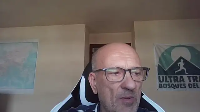 Snapshot of llopaco chatting on May 2026 01:40:01 PM llopaco online show from May 2026 01:40:01 PM