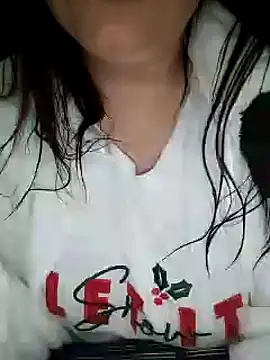 Snapshot of Loly2025 chatting on March 2025 08:46:02 PM Loly2025 online show from March 2025 08:46:02 PM